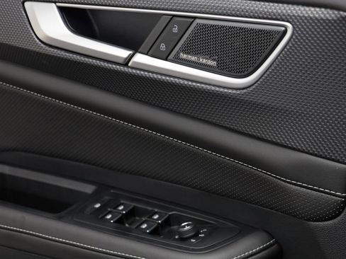 New 2026 Volkswagen Atlas Cross Sport SEL Premium R-Line AWD/4WD image 8