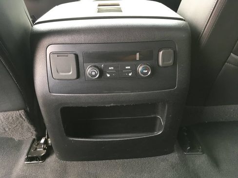 Used 2020 GMC Yukon XL Denali AWD/4WD image 25