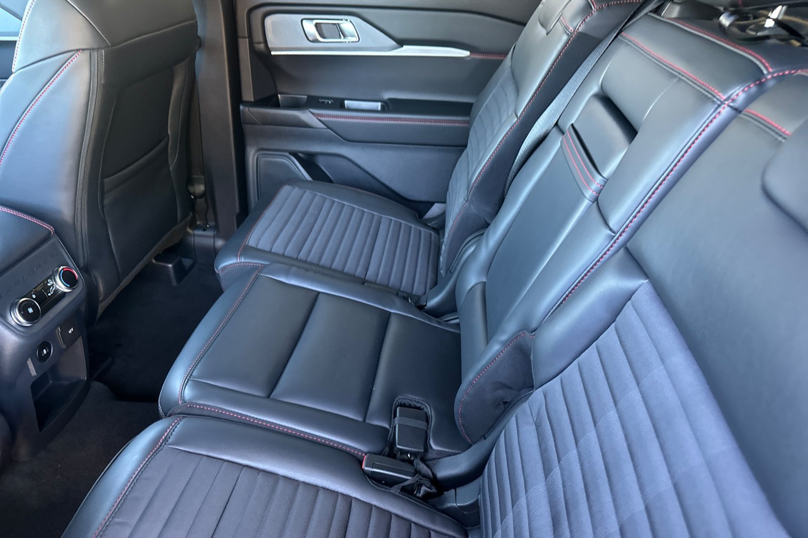 New 2026 Ford Explorer ST-Line RWD image 12