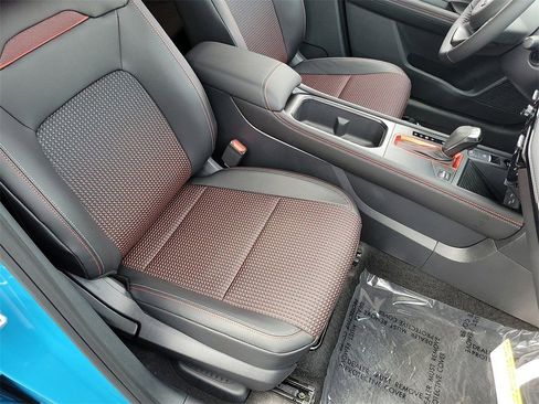 New 2026 Nissan Kicks SR w/ SR Premium Package FWD image 14