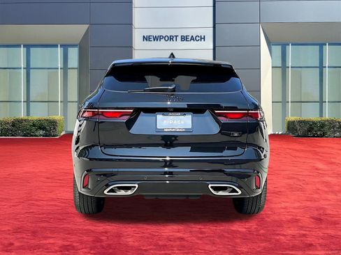 New 2026 Jaguar F-PACE R-Dynamic S image 5