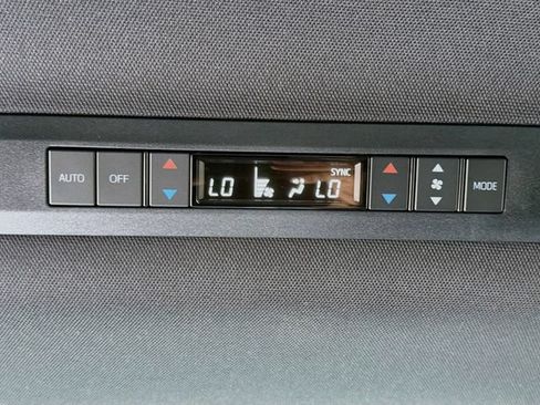 Used 2026 Toyota Sienna XSE FWD image 20