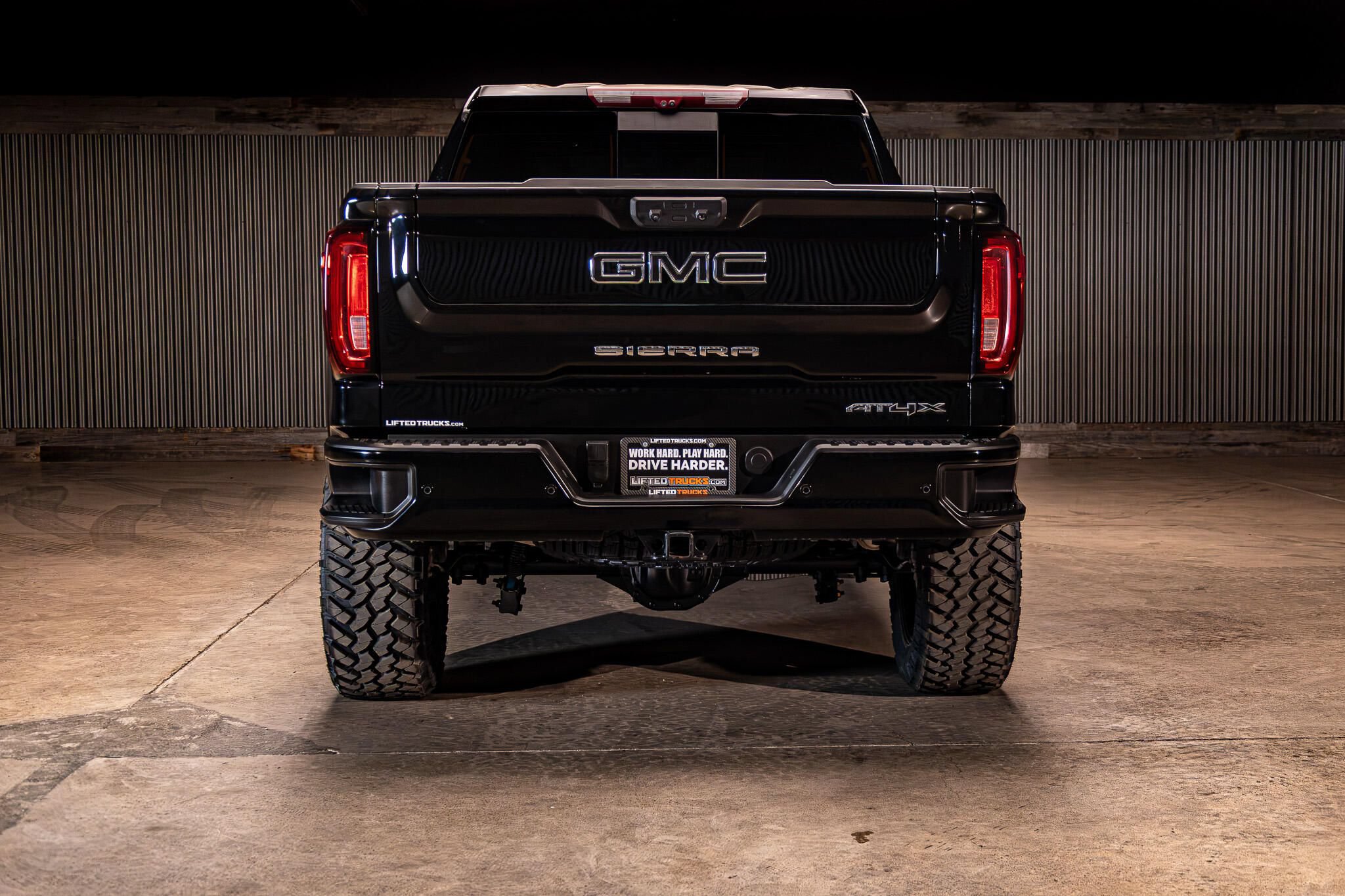 Used 2024 GMC Sierra 1500 AT4X AWD/4WD image 8