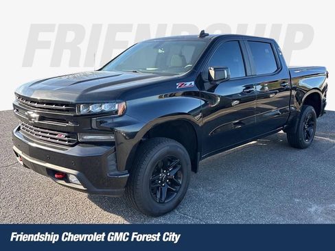 Used 2021 Chevrolet Silverado 1500 LT Trail Boss w/ Convenience Package II image 1