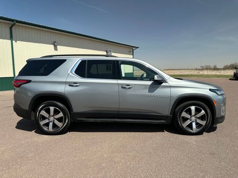 Used 2023 Chevrolet Traverse LT AWD/4WD image 35