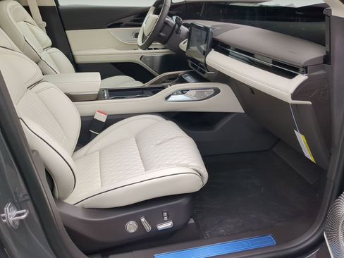 New 2026 Lincoln Nautilus Black Label AWD/4WD image 24