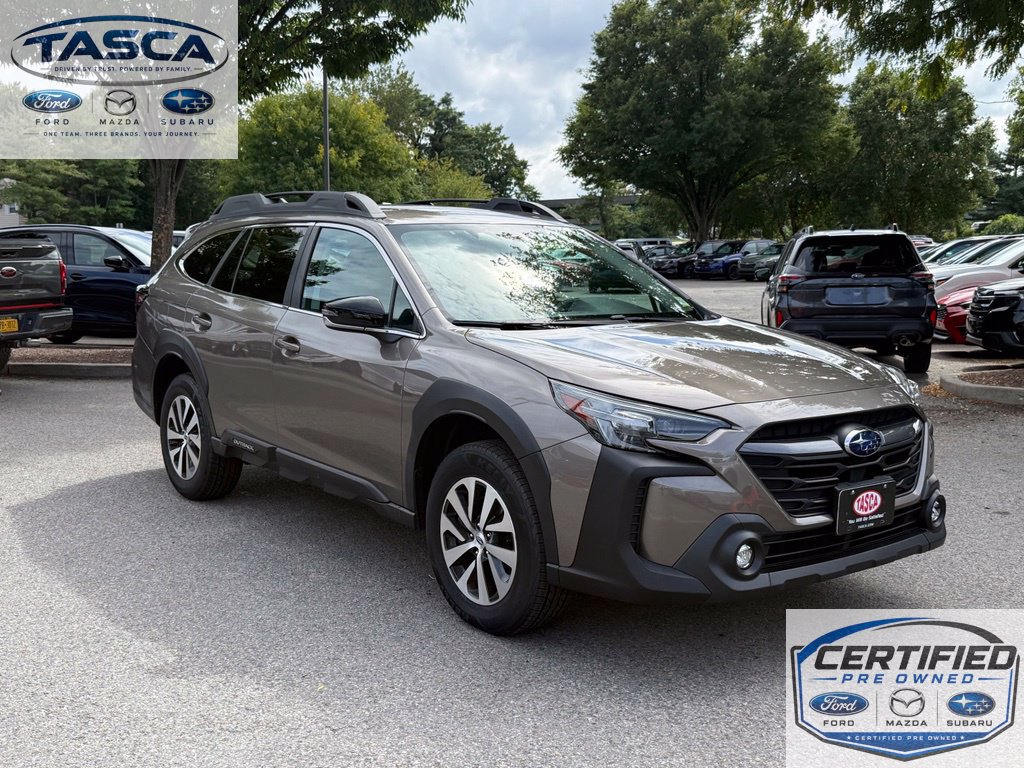 Certified 2024 Subaru Outback Premium AWD/4WD image 1