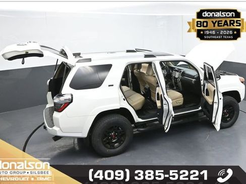 Used 2022 Toyota 4Runner SR5 Premium AWD/4WD image 26