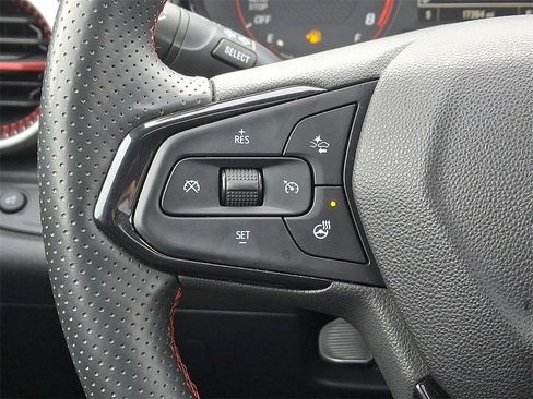 Used 2024 Chevrolet Trax RS w/ Sunroof Package image 20