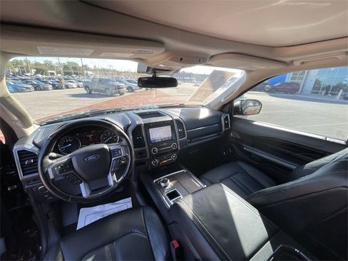 Used 2020 Ford Expedition Platinum image 22
