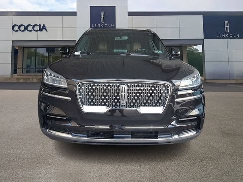 Certified 2023 Lincoln Aviator Reserve w/ Elements Package Plus AWD/4WD image 2