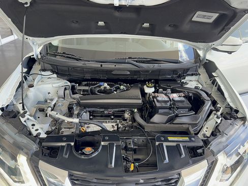 Used 2018 Nissan Rogue SL w/ Premium Package FWD image 36