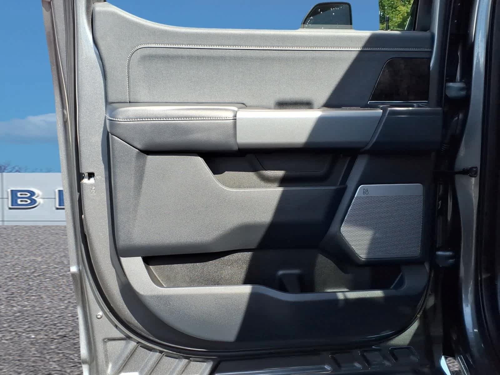 Used 2025 Ford F350 Lariat w/ Chrome Package AWD/4WD image 27