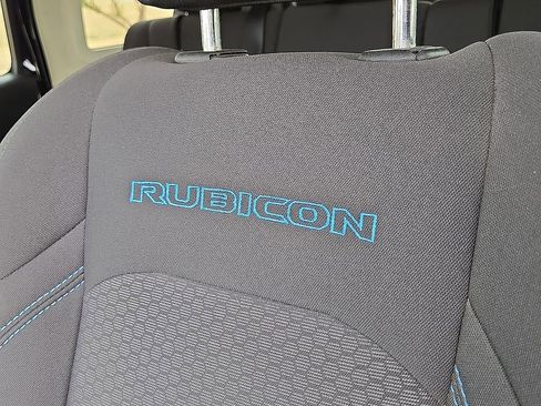 Used 2023 Jeep Wrangler Unlimited Rubicon 4xe AWD/4WD image 26