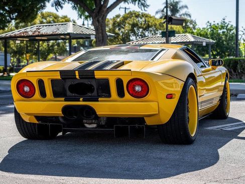 Used 2006 Ford GT image 15