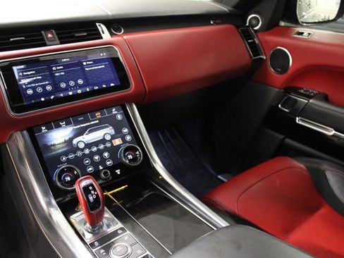 Used 2021 Land Rover Range Rover Sport SVR image 23