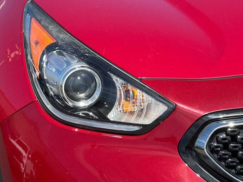 Used 2017 Kia Niro Touring FWD image 43
