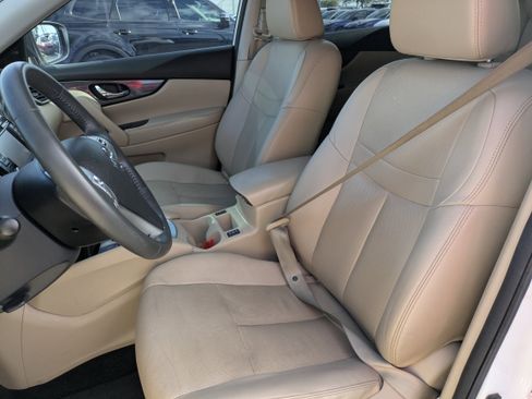 Used 2016 Nissan Rogue SL w/ SL Premium Package image 26