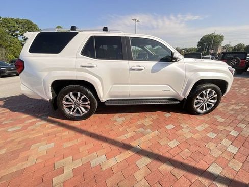 Used 2025 Toyota 4Runner Limited AWD/4WD image 36