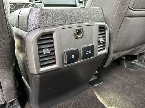 Used 2018 Ford F150 XLT w/ Equipment Group 302A Luxury image 19