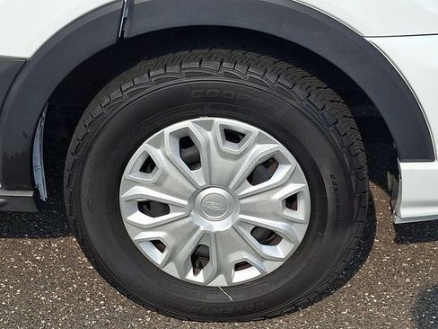 Certified 2024 Ford Transit 350 XLT RWD image 8