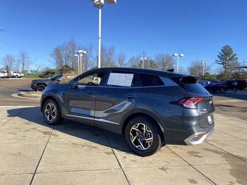 Used 2024 Kia Sportage LX image 7