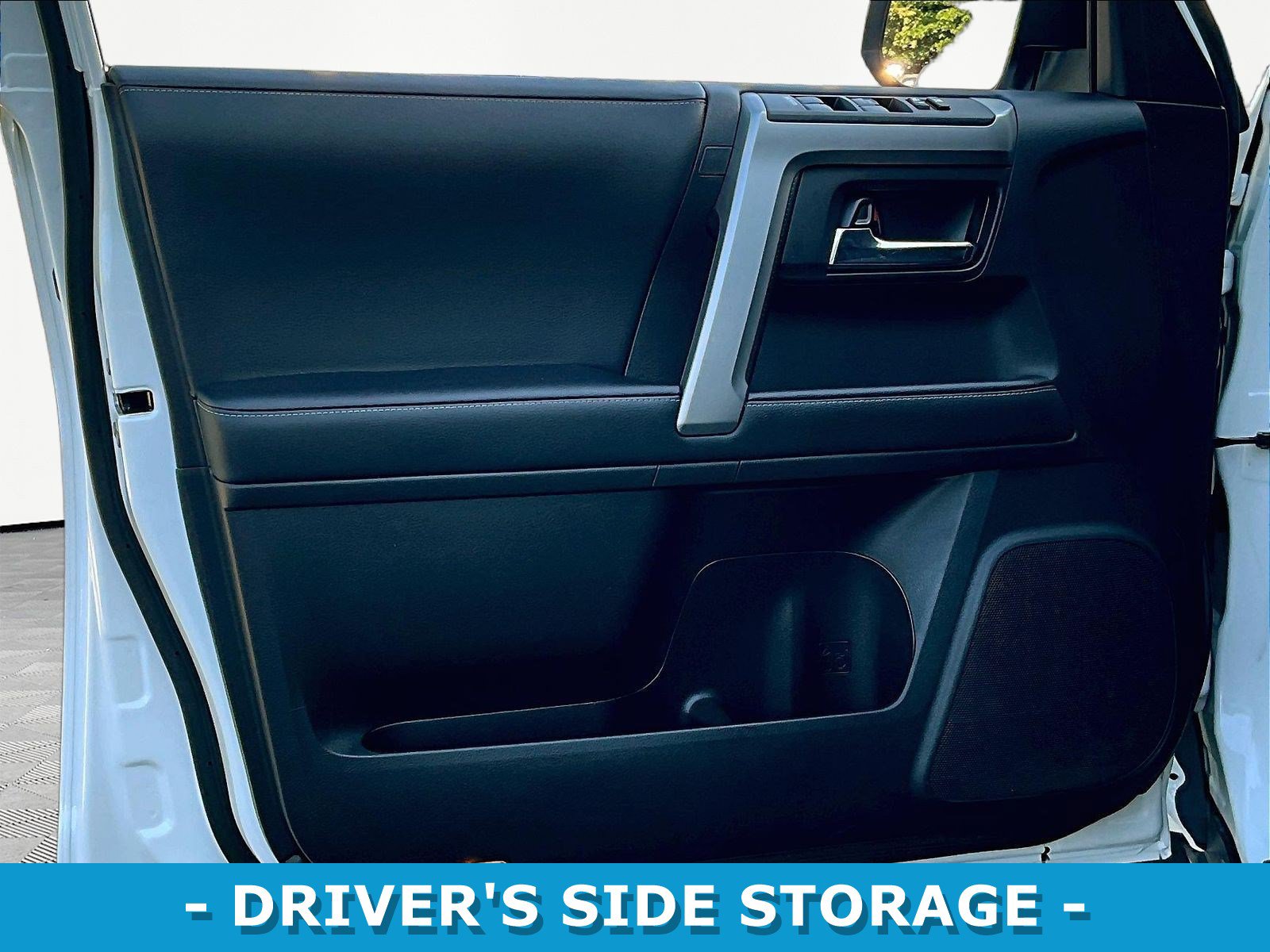 Used 2023 Toyota 4Runner SR5 Premium w/ Moonroof Package RWD image 20