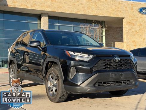 Used 2024 Toyota RAV4 XLE image 18