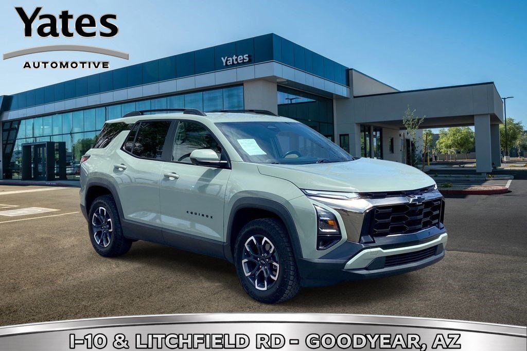 Used 2025 Chevrolet Equinox ACTIV w/ Safety and Technology Package AWD/4WD image 1