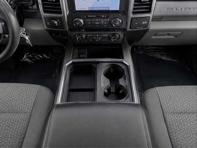 Used 2021 Ford F350 XLT w/ XLT Premium Package AWD/4WD image 16