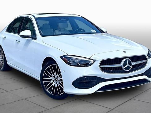 Used 2025 Mercedes-Benz C 300 4MATIC Sedan image 3