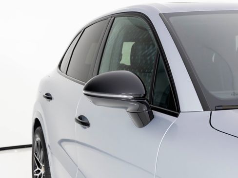 Used 2024 Porsche Cayenne image 67