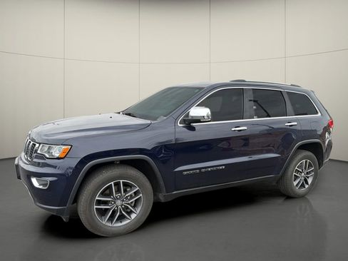 Used 2018 Jeep Grand Cherokee Limited image 3