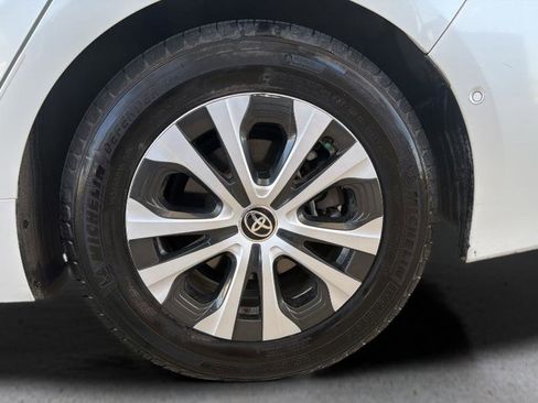 Used 2021 Toyota Prius Prime Limited FWD image 30