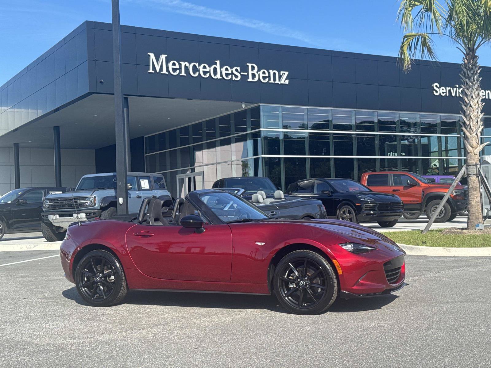 Used 2022 MAZDA MX-5 Miata Club RWD image 1