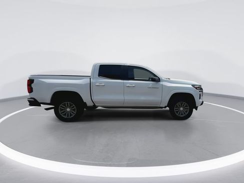 Used 2024 Chevrolet Colorado LT w/ LT Convenience Package III RWD image 13