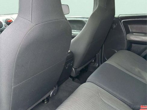 Used 2003 Jeep Liberty Sport image 16