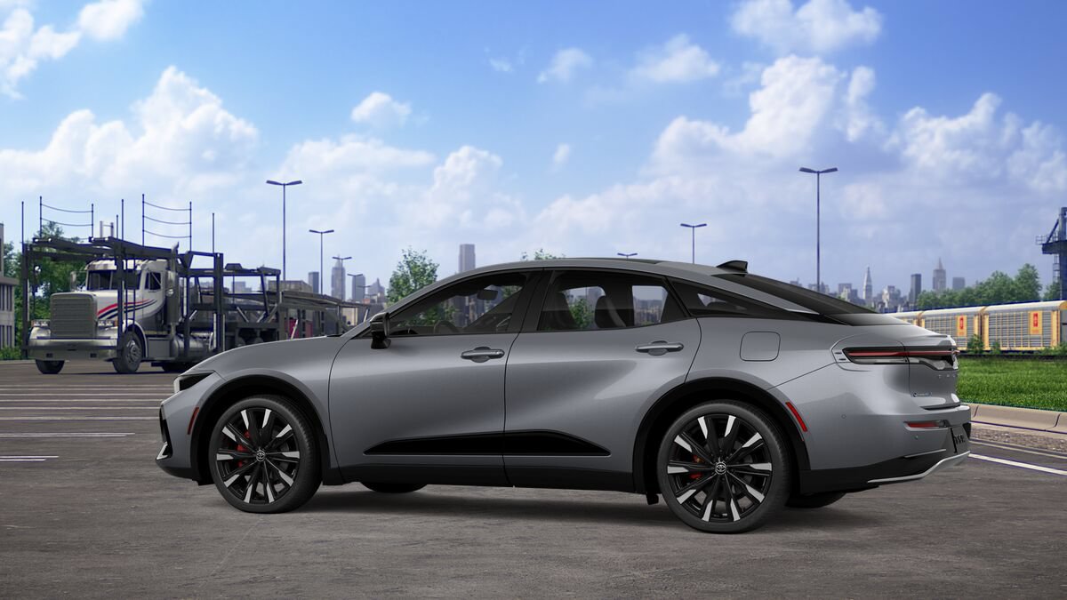 New 2027 Toyota Crown Platinum AWD/4WD image 5