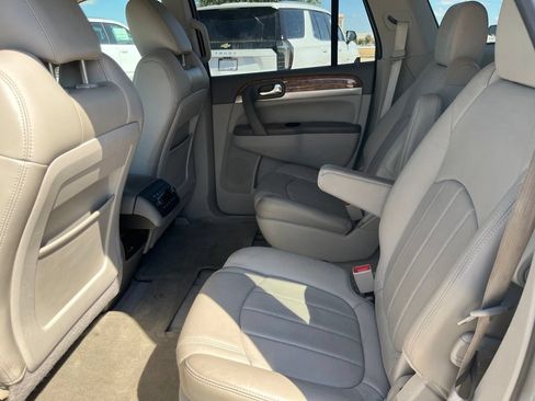 Used 2011 Buick Enclave CXL w/ Trailering Provision Package FWD image 10