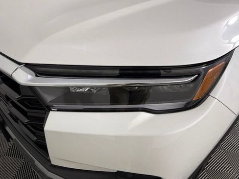 Used 2026 Honda Pilot Elite image 11