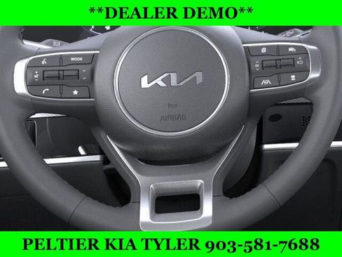 New 2025 Kia Sportage SX image 22