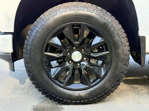 Used 2019 Chevrolet Silverado 1500 RST AWD/4WD image 18