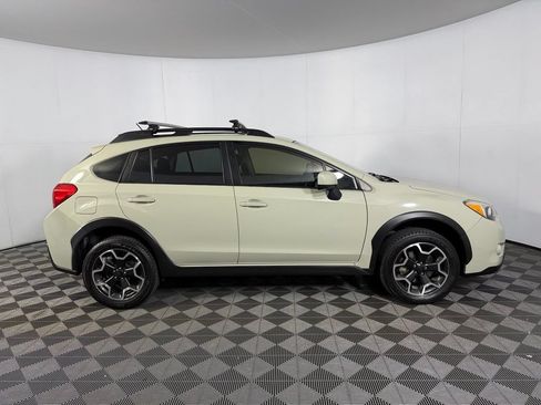 Used 2014 Subaru Crosstrek 2.0i Premium w/ Moonroof Package AWD/4WD image 5