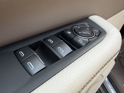 New 2026 GMC Yukon XL Denali w/ Sun & Power Step Package AWD/4WD image 14
