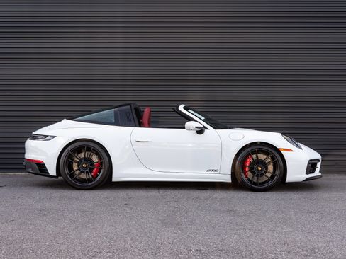 Certified 2024 Porsche 911 Targa 4 GTS w/ Premium Package AWD/4WD image 9