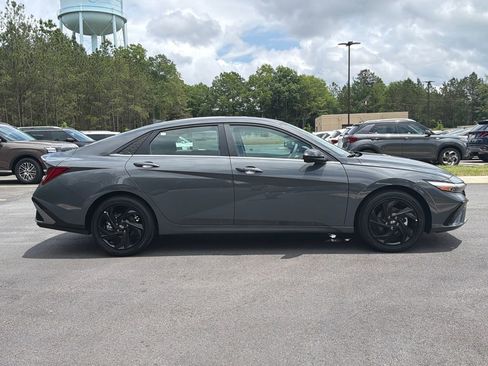 New 2026 Hyundai Elantra SEL Sport Premium FWD image 7