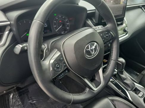 Used 2023 Toyota Corolla Cross AWD Hybrid image 16