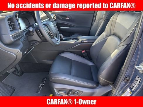 Used 2025 Toyota Crown Signia image 3