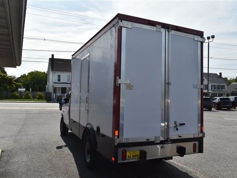 Used 2024 Ford E-350 and Econoline 350 Super Duty w/ Power Windows & Locks Group RWD image 4