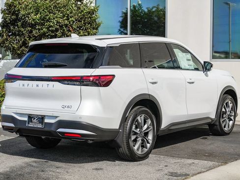 Certified 2026 INFINITI QX60 Pure w/ Cargo Package FWD image 6